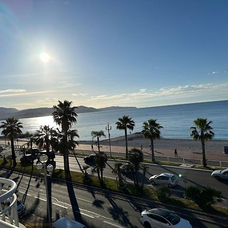 Beach Front, Superbe Appartement Pour 4 Personnes Nice Luaran gambar