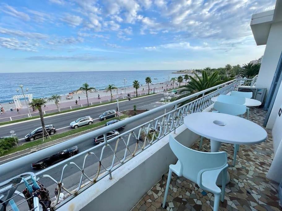 Beach Front, Superbe Appartement Pour 4 Personnes Nice Luaran gambar