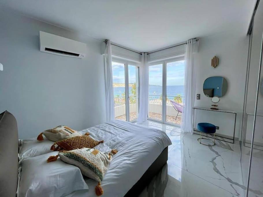 Beach Front, Superbe Appartement Pour 4 Personnes Nice Luaran gambar