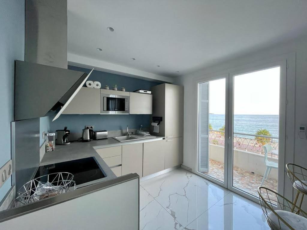 Beach Front, Superbe Appartement Pour 4 Personnes Nice Luaran gambar